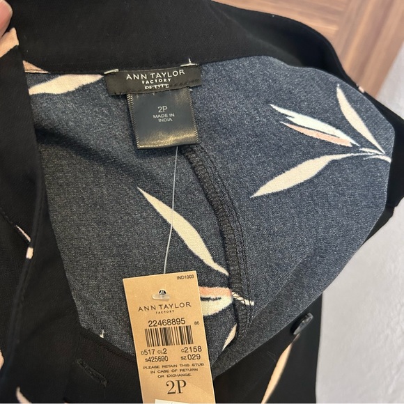 NWT Ann Taylor Black and Pink Floral Sleeveless Dress - Picture 4 of 4